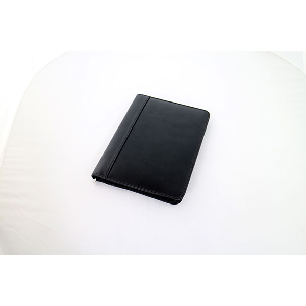M117 Faux Leather Biodegradable A5 Zipped Conference Folder