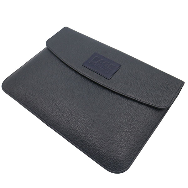 Q035 Pebbled Leather Laptop Sleeve