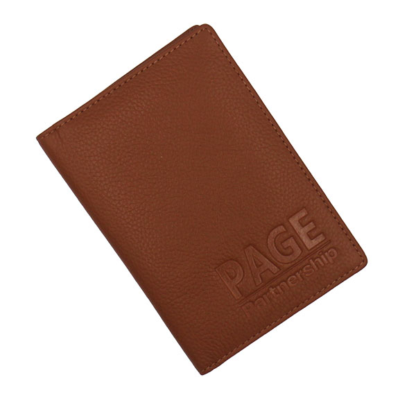 Q035 Pebbled Leather Passport Wallet