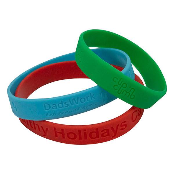 Q071 Recessed Silicone Wristband