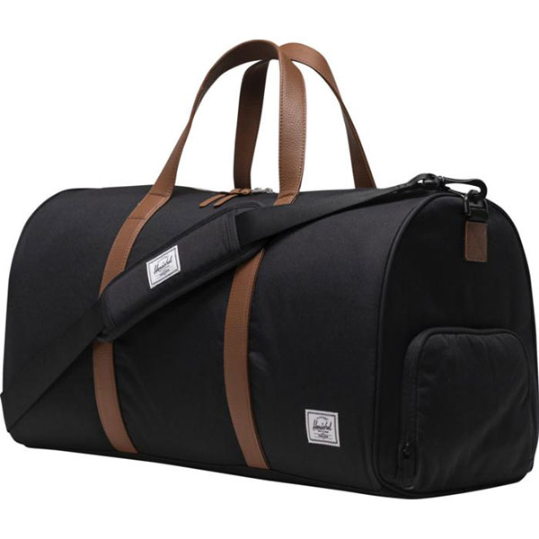 Q037 Herschel Novel Duffel Bag
