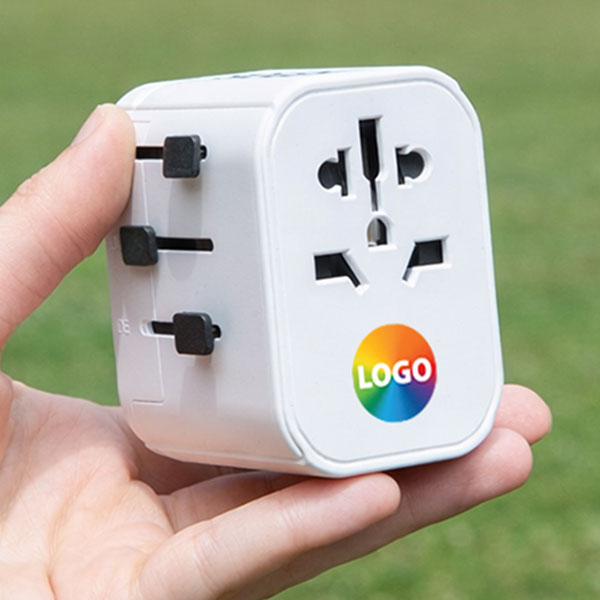 Q026 Travel Adaptor with Pouch