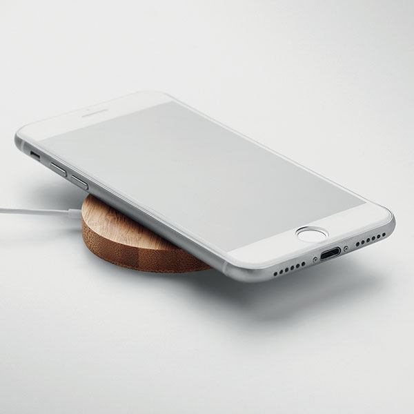 L082 Hintos Magnetic Bamboo Charger & Phone Stand