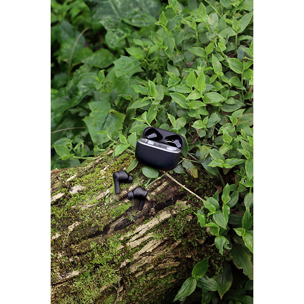 Q018 Noise Cancelling Wireless Earbuds in Recycled ABS Case