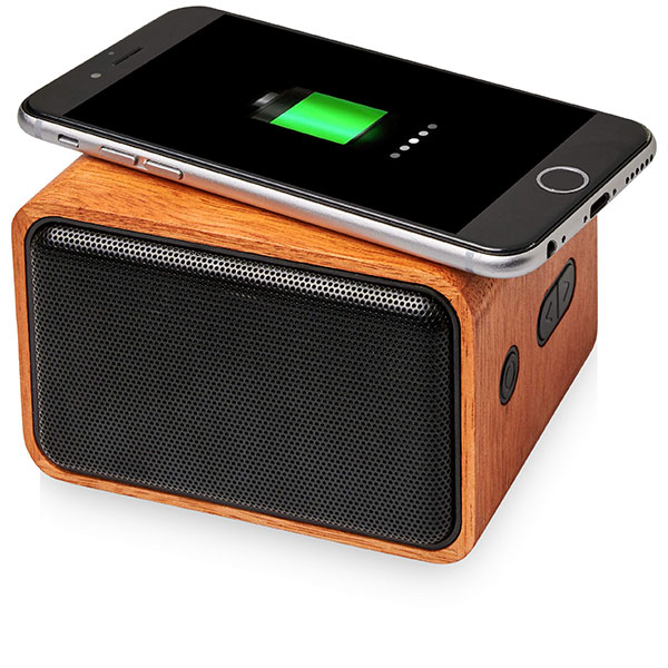 J063 Avenue Heartwood Speaker and Wireless Charging Pad