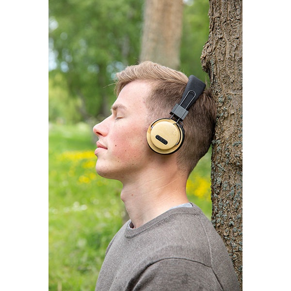 J069 Bamboo Wireless Headphones