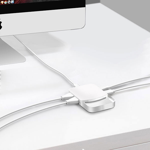 J070 Xoopar iLO USB C Mini Hub