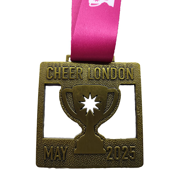 P082 Bespoke Medal