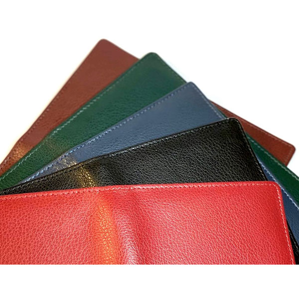 P150 Chelsea Leather Deluxe Pocket Wallet