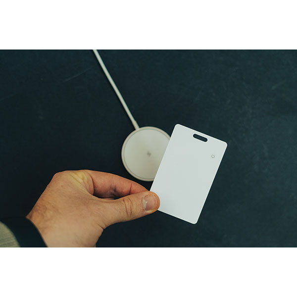 P024 Findit Ultra Thin Finder Card