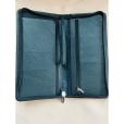 Q035 Pebbled Leather Travel Wallet