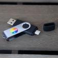 Q017 Dual Twister 8GB USB Flash Drive - Full Colour